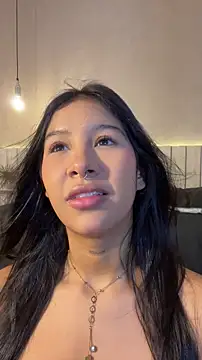 Snapshot of Aida_moreno chatting on May 4, 12:12 pm Aida moreno online show from May 4, 12:12 pm