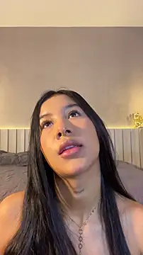 Snapshot of Aida_moreno chatting on May 5, 11:29 am Aida moreno online show from May 5, 11:29 am