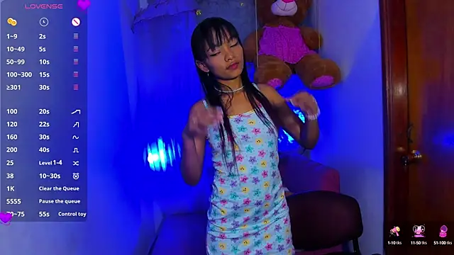 Snapshot of KaattySweet_ chatting on February 12, 7:45 pm KaattySweet online show from February 12, 7:45 pm