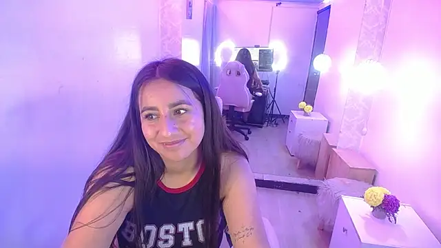 Snapshot of ailyn_miranda chatting on February 8, 3:19 am ailyn miranda online show from February 8, 3:19 am