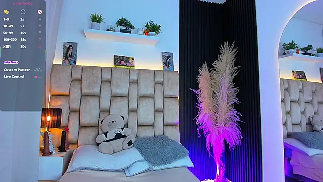 little sophie18 online show from July 27, 7:43 pm