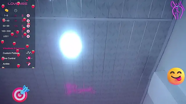 Snapshot of Valerie_b chatting on February 14, 6:12 am Valerie b online show from February 14, 6:12 am