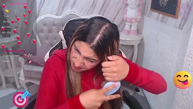 Snapshot of Valerie_b chatting on March 14, 11:01 am Valerie b online show from March 14, 11:01 am