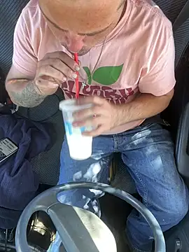 Clit commanderr online show from March 17, 6:00 pm