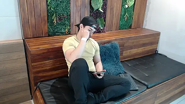 Ian Daviz online show from October 22, 12:05 pm