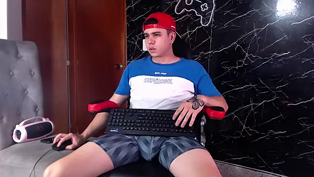 Snapshot of maty_hardx chatting on March 3, 6:55 pm maty hardx online show from March 3, 6:55 pm