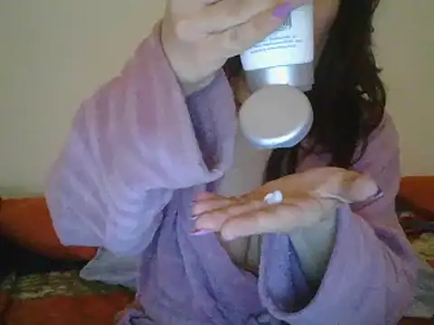 hairygirl80 online show from December 6, 9:13 pm