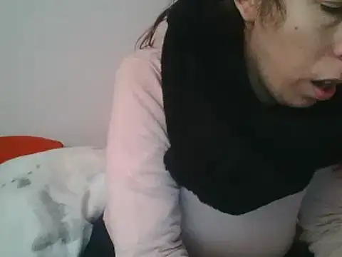 hairygirl80 online show from December 11, 8:47 am