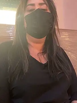 Snapshot of Jawahir-pretty-women chatting on November 18, 7:24 am Jawahir-pretty-women online show from November 18, 7:24 am