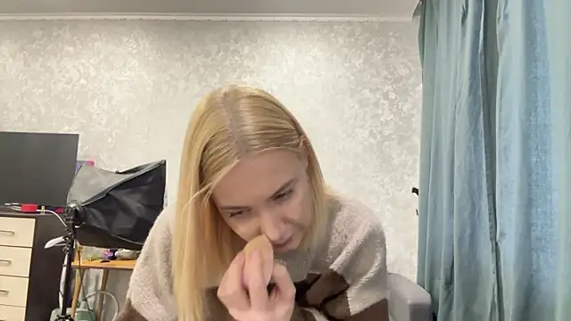 AnneBall online show from January 5, 11:15 am