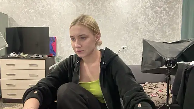 AnneBall online show from February 4, 4:18 pm