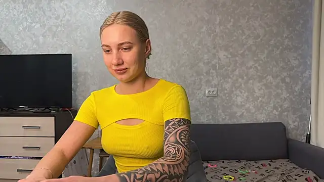 AnneBall online show from March 4, 2:21 pm