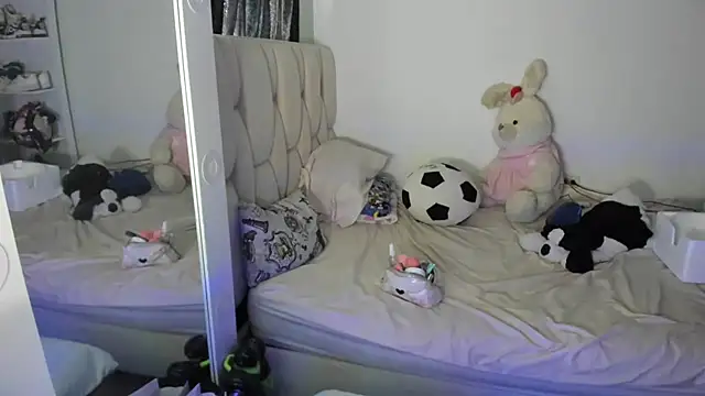 Snapshot of KittyKlum chatting on May 26, 4:47 pm KittyKlum online show from May 26, 4:47 pm