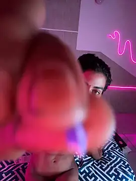 Snapshot of Mauuu18 chatting on January 19, 9:44 am Mauuu18 online show from January 19, 9:44 am