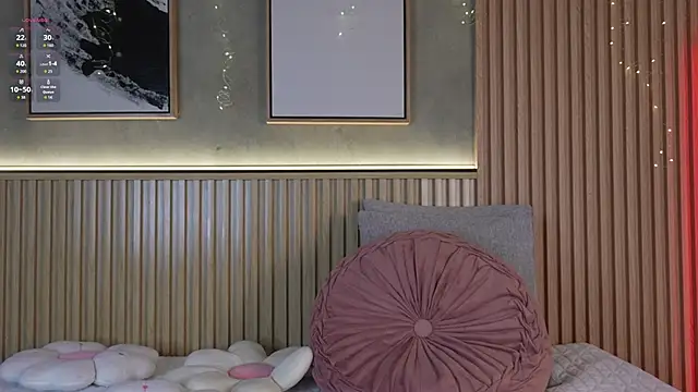 Snapshot of nina_soul chatting on June 13, 2:04 pm nina soul online show from June 13, 2:04 pm