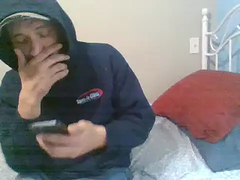 Snapshot of SmokingSloth chatting on January 23, 1:51 am SmokingSloth online show from January 23, 1:51 am