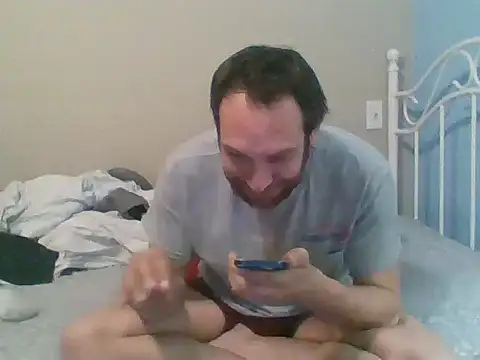 Snapshot of SmokingSloth chatting on January 25, 2:47 am SmokingSloth online show from January 25, 2:47 am