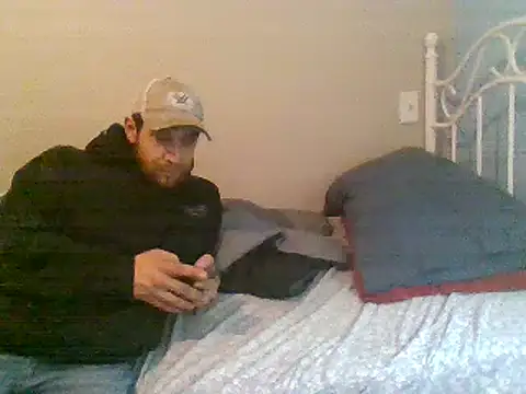 Snapshot of SmokingSloth chatting on February 12, 5:58 am SmokingSloth online show from February 12, 5:58 am