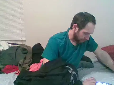 Snapshot of SmokingSloth chatting on February 16, 5:48 am SmokingSloth online show from February 16, 5:48 am