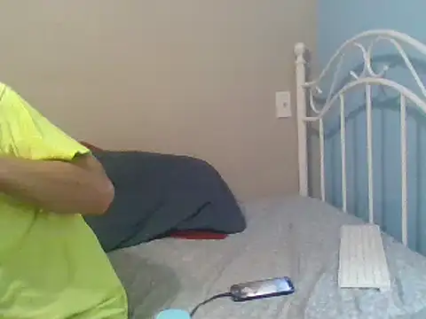 Snapshot of SmokingSloth chatting on March 5, 11:28 am SmokingSloth online show from March 5, 11:28 am