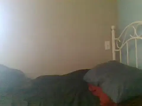 Snapshot of SmokingSloth chatting on March 16, 10:09 pm SmokingSloth online show from March 16, 10:09 pm