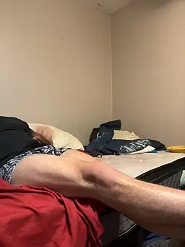 Snapshot of SmokingSloth chatting on November 29, 4:59 am SmokingSloth online show from November 29, 4:59 am