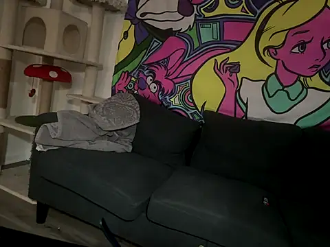 Snapshot of SpunCandy chatting on December 20, 1:29 pm SpunCandy online show from December 20, 1:29 pm