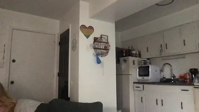 Snapshot of SpunCandy chatting on February 28, 5:19 am SpunCandy online show from February 28, 5:19 am