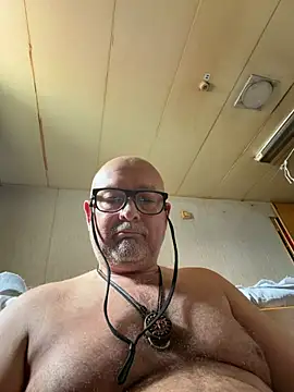 Snapshot of lam007 chatting on July 4, 1:50 pm lam007 online show from July 4, 1:50 pm