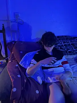 Snapshot of PutaNieves1983 chatting on February 3, 10:59 pm PutaNieves1983 online show from February 3, 10:59 pm