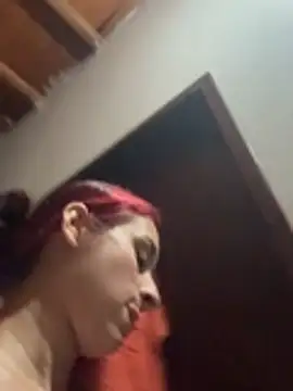 Snapshot of hannaa_brown chatting on May 22, 1:35 am hannaa brown online show from May 22, 1:35 am