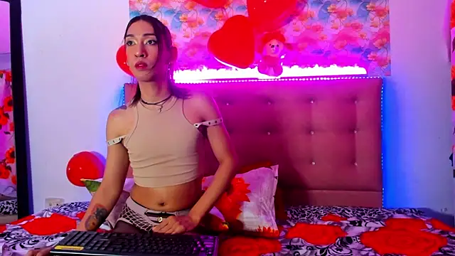 khandyzBlum online show from February 16, 4:53 am