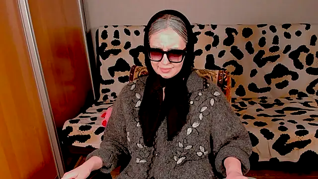 Snapshot of VeronikaKissuchi chatting on February 11, 3:29 pm VeronikaKissuchi online show from February 11, 3:29 pm