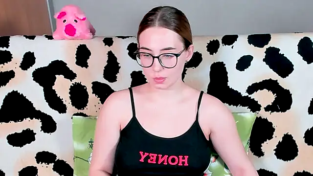Snapshot of VeronikaKissuchi chatting on February 17, 11:55 am VeronikaKissuchi online show from February 17, 11:55 am