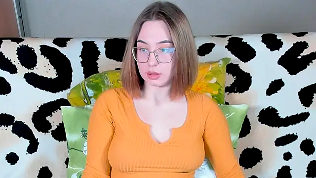 Snapshot of VeronikaKissuchi chatting on February 20, 9:42 pm VeronikaKissuchi online show from February 20, 9:42 pm