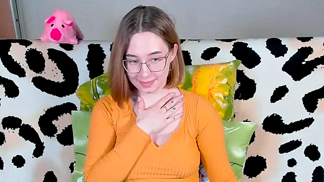 Snapshot of VeronikaKissuchi chatting on February 21, 1:11 am VeronikaKissuchi online show from February 21, 1:11 am