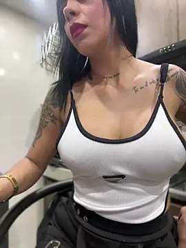 Tamyjenkins1 online show from June 15, 11:40 pm