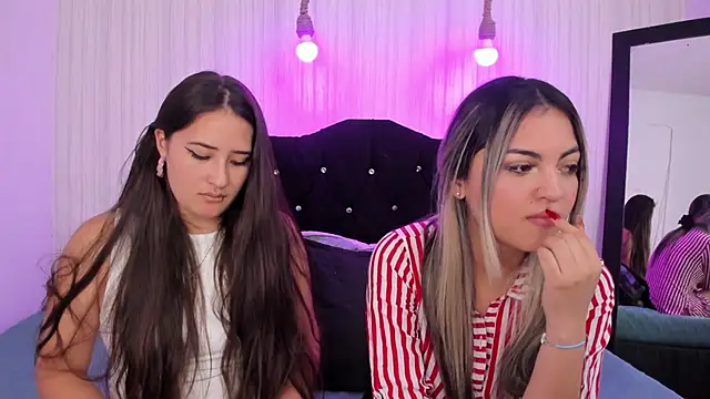 Snapshot of alice_dakota chatting on December 6, 2:46 am alice dakota online show from December 6, 2:46 am