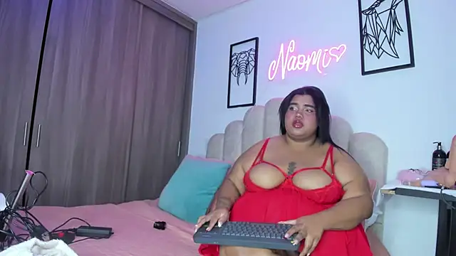 NaomiAsha online show from May 6, 12:43 pm