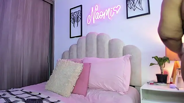 NaomiAsha online show from July 25, 2:03 pm