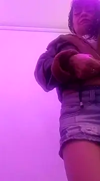 AlexandraJones  online show from March 16, 2:21 am