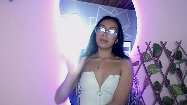 Stefanygp online show from March 22, 2:58 pm