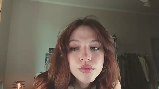 Niky  Jess online show from June 8, 8:04 am