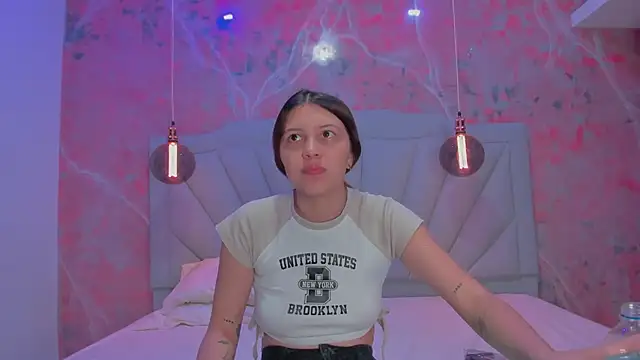 AngelaaCute  online show from January 16, 11:58 am