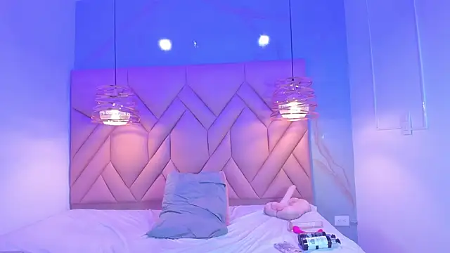 AngelaaCute  online show from March 7, 3:18 pm