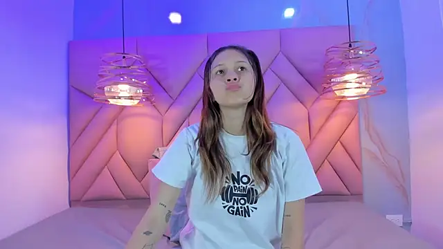 AngelaaCute  online show from March 17, 12:25 pm