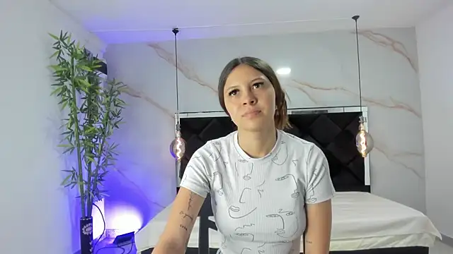 AngelaaCute  online show from November 6, 12:17 pm