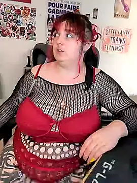 Snapshot of LadyRochester chatting on May 18, 1:50 pm LadyRochester online show from May 18, 1:50 pm