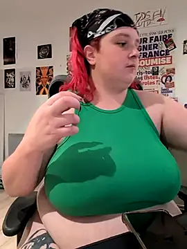 Snapshot of LadyRochester chatting on June 12, 11:57 pm LadyRochester online show from June 12, 11:57 pm