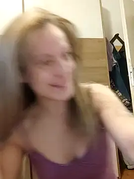 Snapshot of Dark_Angel_22 chatting on January 6, 7:23 am Dark Angel 22 online show from January 6, 7:23 am